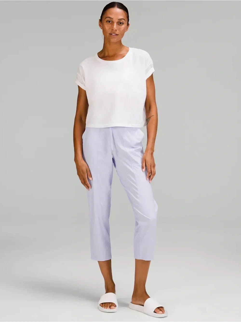 Lululemon - Dance Studio Mid-Rise Crop 25